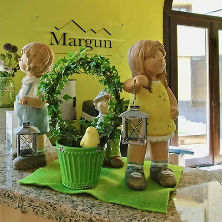 Appartamento Residenza Chesa Margun 57-3 By Interhome Surlej